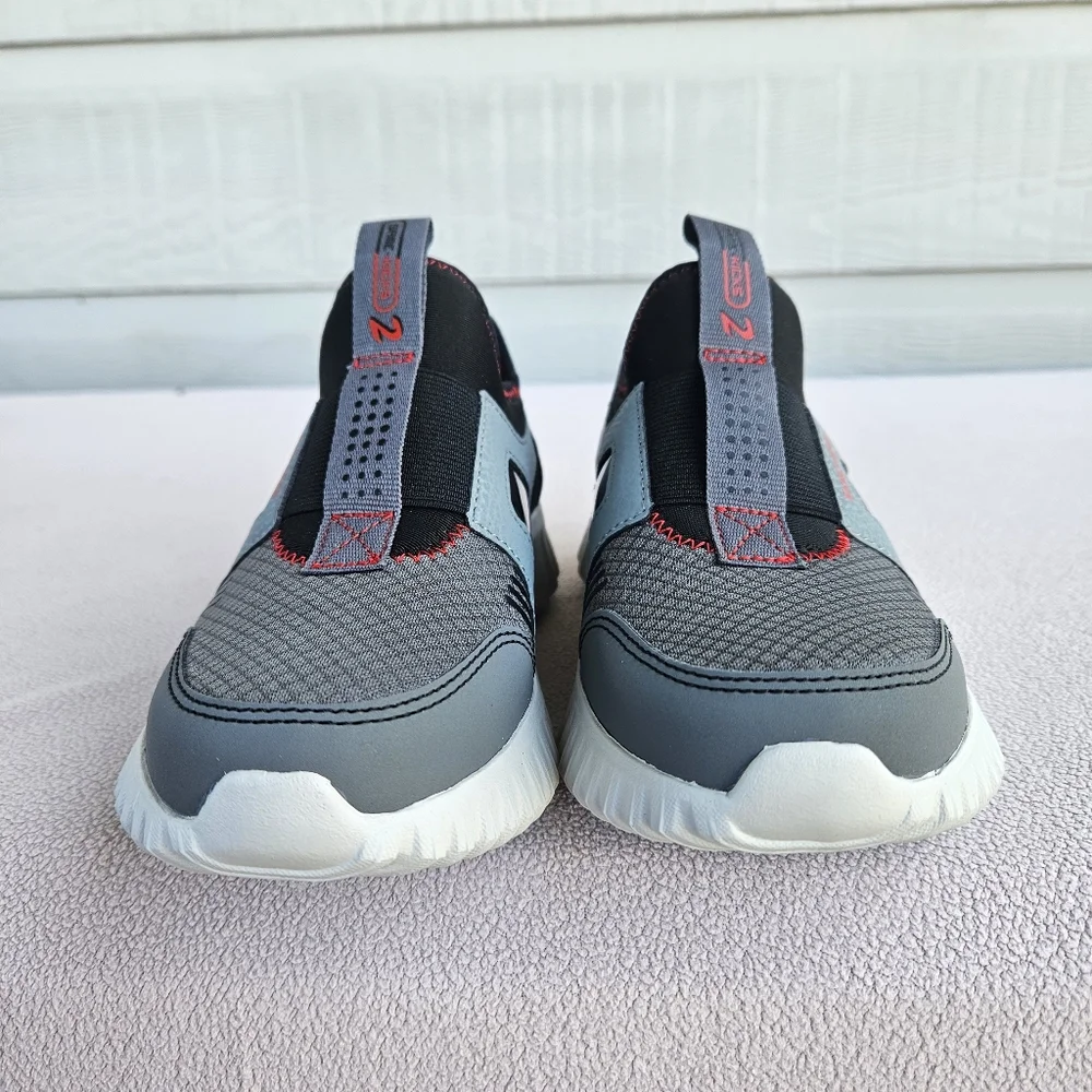 Skechers Depth Charge 2.0 Techno Pointz SZ 13 Kids Slip-On Sneaker Grey Black